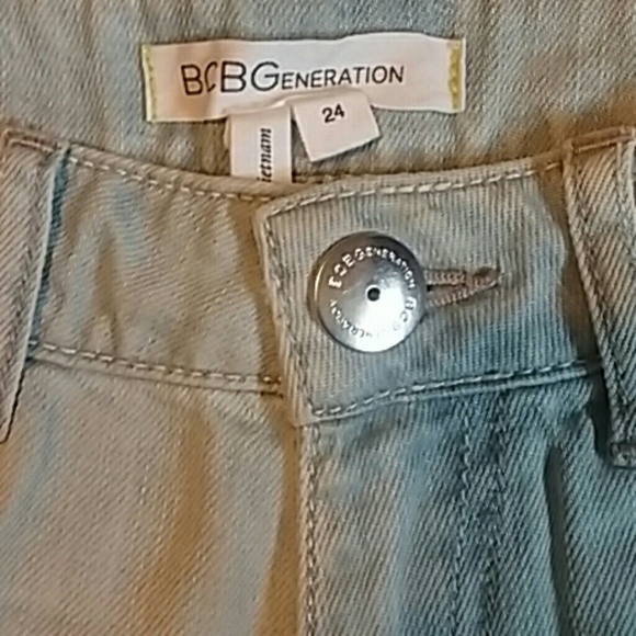 BCBGeneration Shorts - Picture 3 of 4